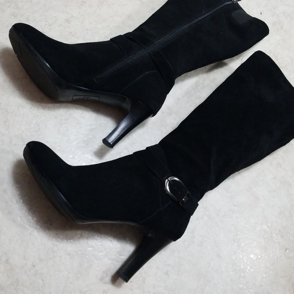 M_5bf254ccaa8770b303aed65f